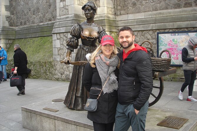 Dublin Literary Tour with a Local Expert: Custom & Private - Oscar Wilde, Joyce, Yeats, and Heaney