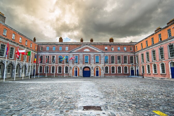Dublin Private Medieval Walking Tour - Dublin Castle and the medieval center