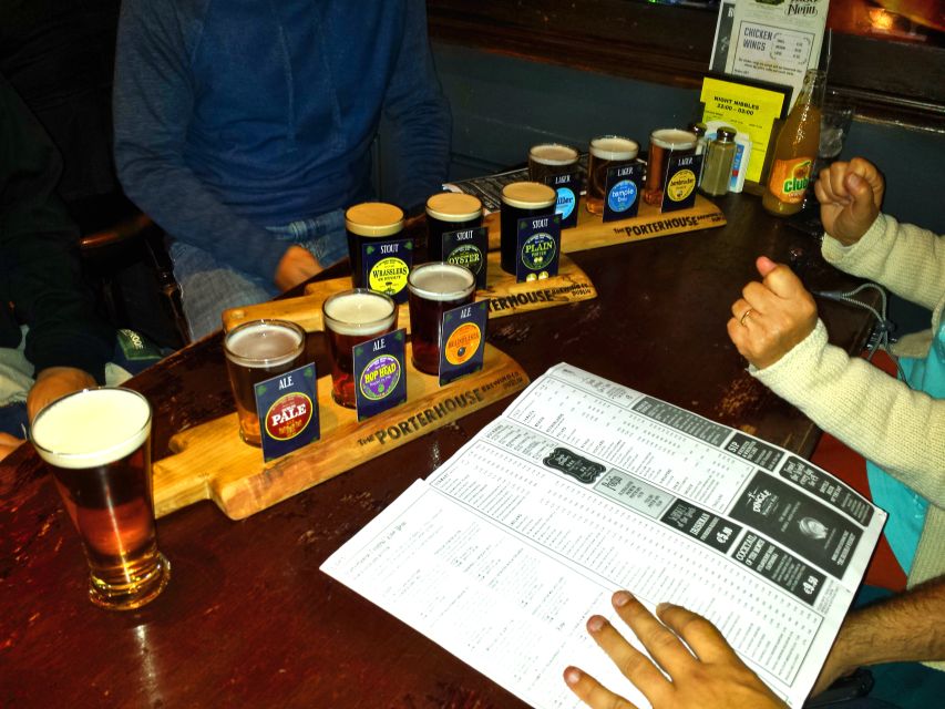 Dublin: Private Pub Tour - Guides Austin and John bring a friendly tone