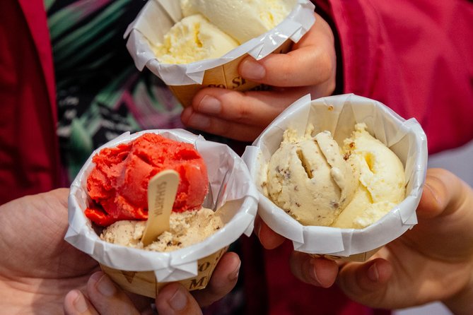 Dublin Private Walking Food Tour With Locals with 10 Tastings - Ten tastings, from potato cakes to cider