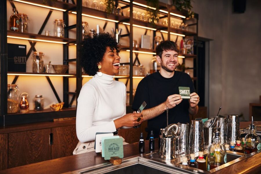 Dublin: Roe and Co Distillery Cocktail Workshop Experience - Is one hour enough?