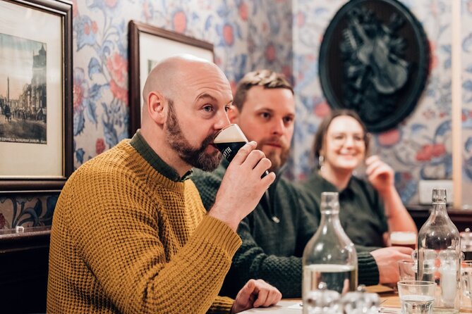 Dublin Storytelling Pub Tour - 3 stops, drinks & local snacks - What the guide can add to your Dublin visit