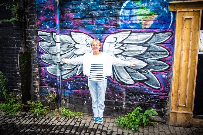 Dublin : Street Art Walking Tour - Four Courts, architecture, and the memory of 1916