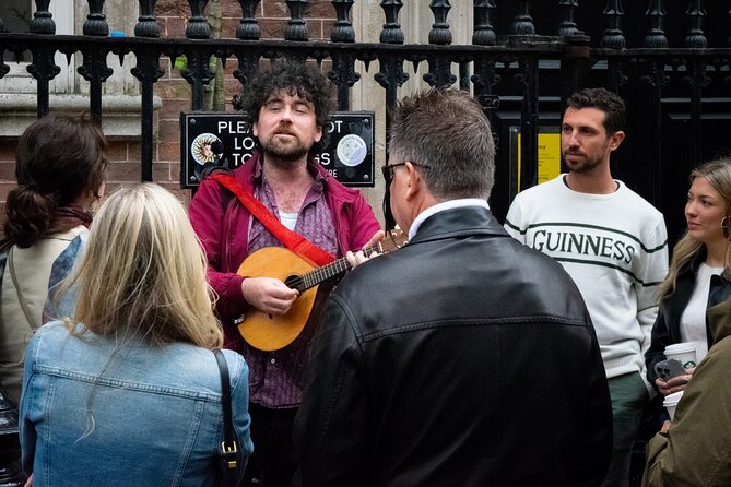Dublin Traditional Irish Music Walking Tour with Live Performance - Key things to know before booking