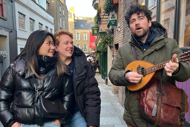 Dublin Traditional Irish Music Walking Tour with Live Performance - Fishamble Street, Vikings, and Handel’s Messiah