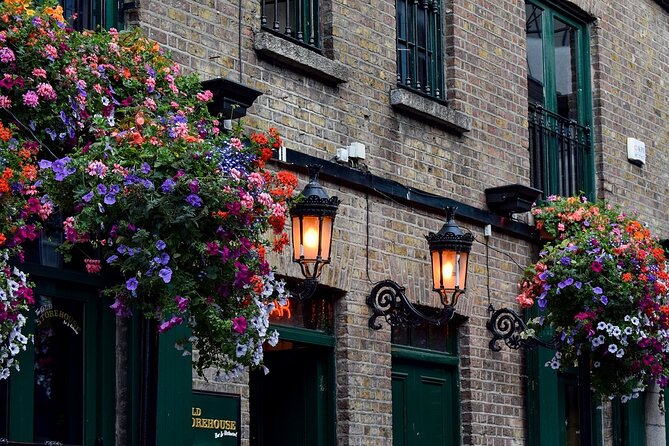 Dublin Walking Tour: Explore Top Sights & Hidden Gems - A compact route through Dublins changing face
