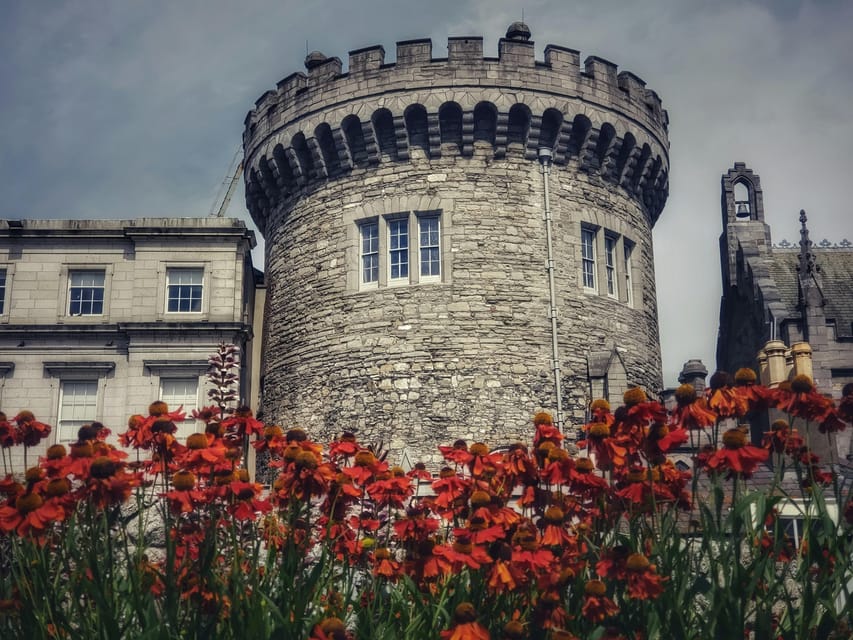 Dublin Walking Tour: Top 10 highlights - Dublin Castle and the city’s changing power