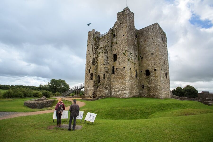 From Dublin: Celtic Boyne Valley and Ancient Sites Tour - Fore Distillery and Barrel & Bean Café