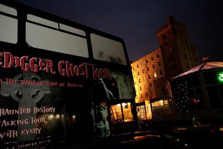From Dublin: Gravedigger Ghost Bus Tour - A theatrical start outside H&M