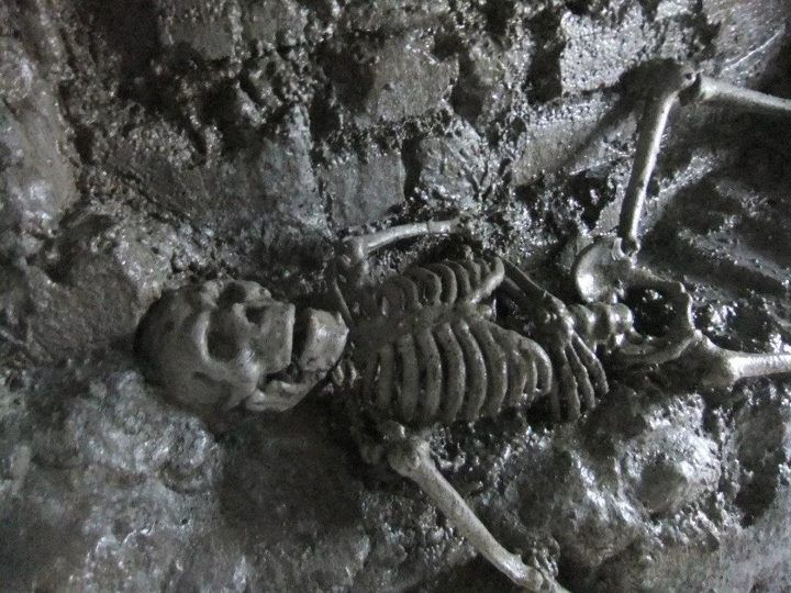 From Dublin: Gravedigger Ghost Bus Tour - How scary is the Gravedigger Ghost Bus?