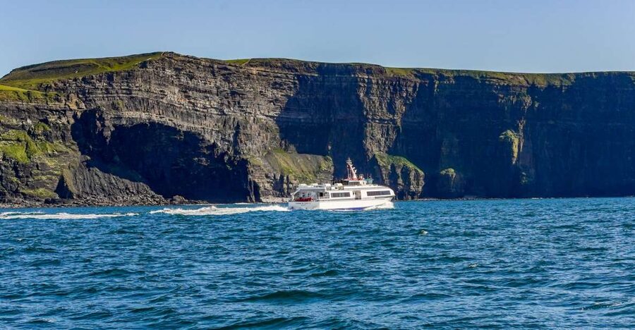 From Galway: Aran Islands & Cliffs of Moher Day Cruise - Four and a half hours to find your Inis Mór