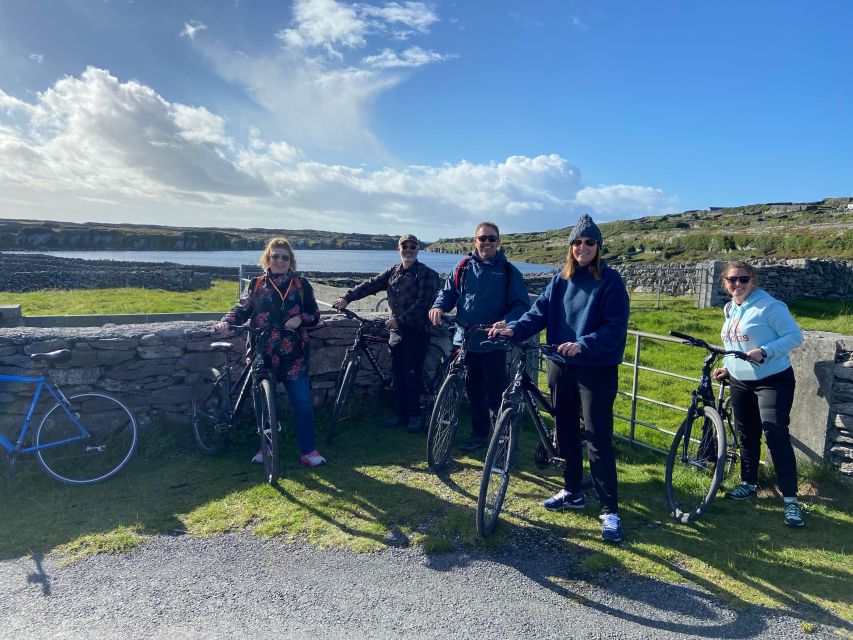 From Galway: Day Trip to Inisheer with Bike or Bus Tour - Tea, coffee, and scones with island residents
