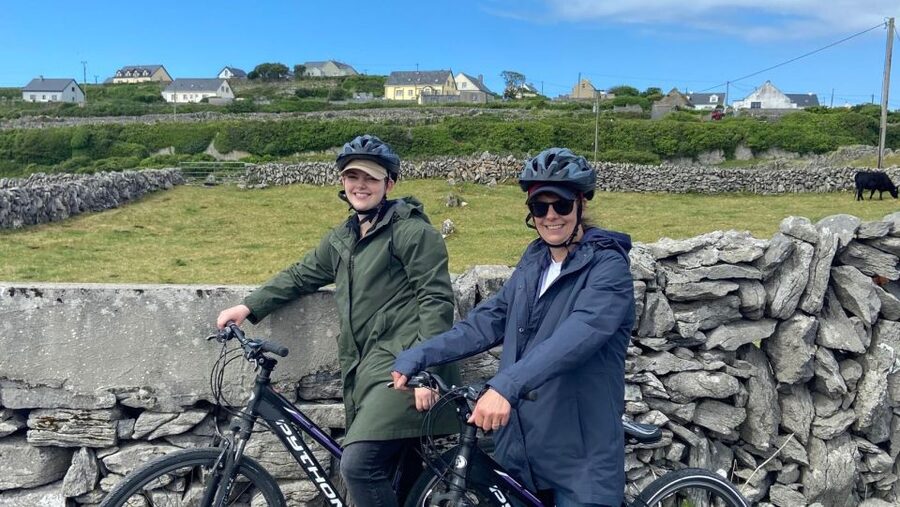 From Galway: Day Trip to Inisheer with Bike or Bus Tour - What the $192 price includes