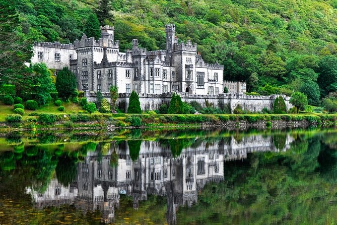 From Galway: Guided tour of Connemara with 3 hour stop in Kylemore Abbey - Why this Connemara day works so well from Galway