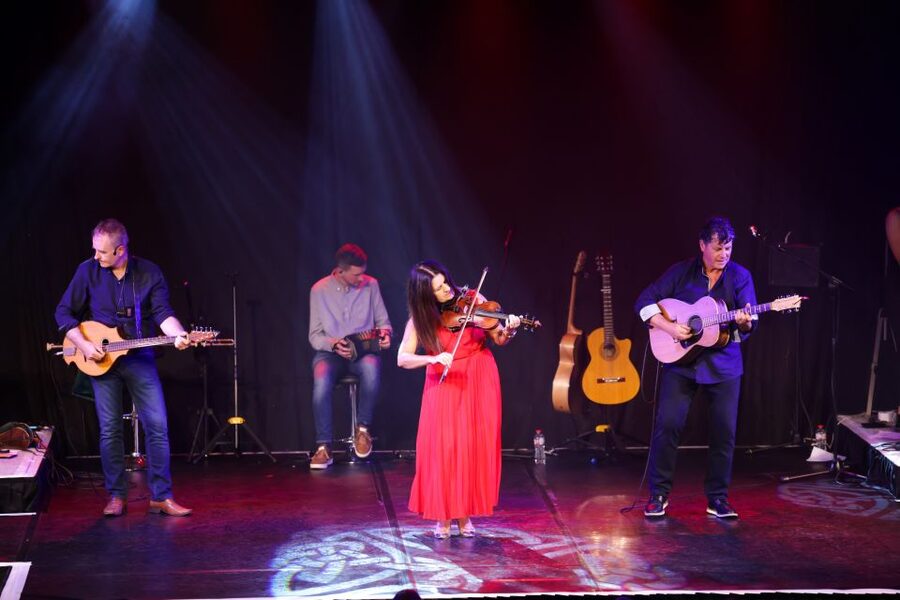 Galway: Trad on the Prom Ticket with Irish Music and Dancing - How it compares with a big Riverdance-style production