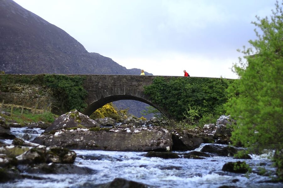 Gap of Dunloe & Lakes of Killlarney Boat Tour - Walking from Kate Kearney’s Cottage into the Gap of Dunloe