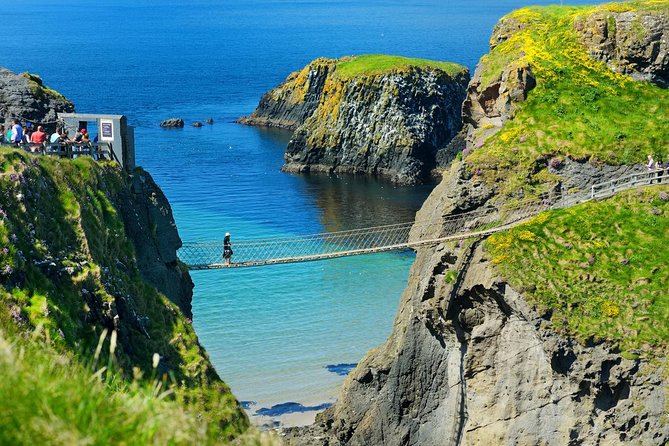 Giant's Causeway Custom Tailored Award Winning Private Tour. - Carrick-a-Rede: a short crossing with a big view
