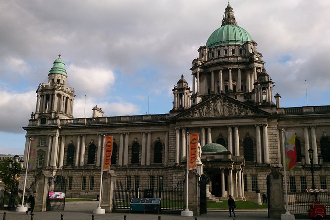 Giants Causeway and Belfast Private Tour from Dublin - One long day linking Belfast and the north coast