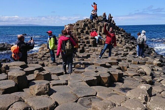 Giants Causeway with Private Chauffeur Day Tour from Dublin - Bushmills Distillery in a 30-minute stop