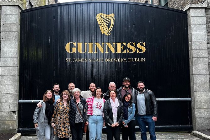 Guinness Storehouse: Entry ticket + Perfect Pint Pub Tour - Meeting your guide outside the brewery