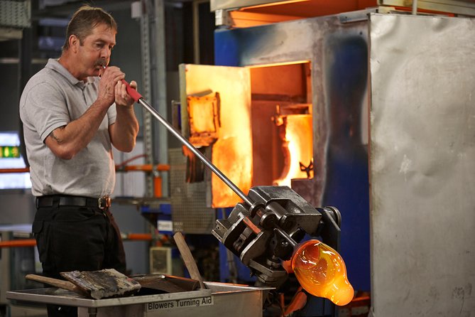 House of Waterford Crystal Guided Factory Tour - Cutting, sculpting, and engraving by hand