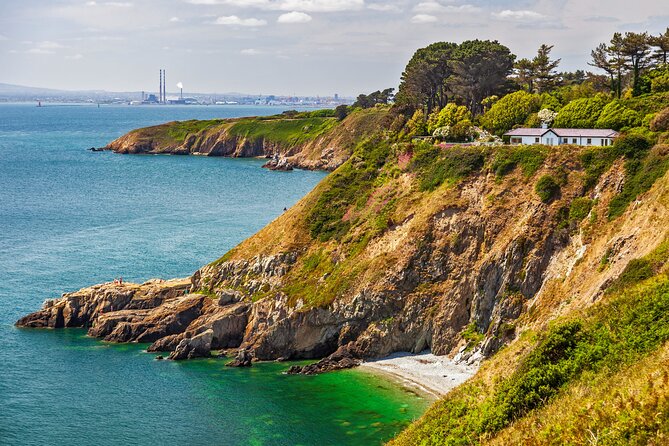 Howth Coastal Half-Day Bus Tour from Dublin with Live Guide - From central Dublin to Howth Summit