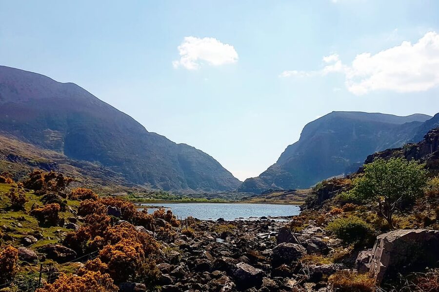 Killarney: Gap of Dunloe Pony, Trap & Traditional Boat Tour - Crossing All Three Lakes by Open Boat