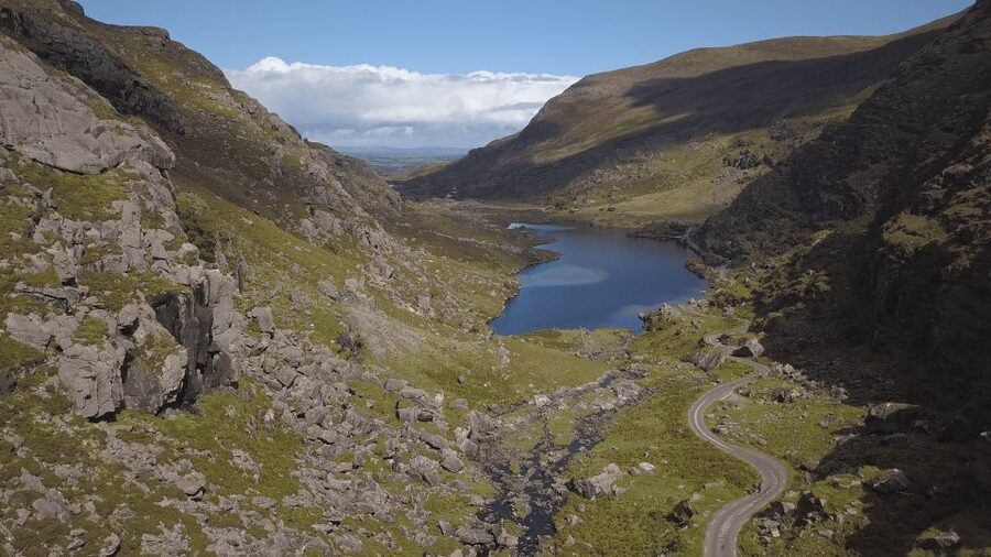 Killarney: Gap of Dunloe Walking and Boat Tour - Walking the 7-mile Gap of Dunloe