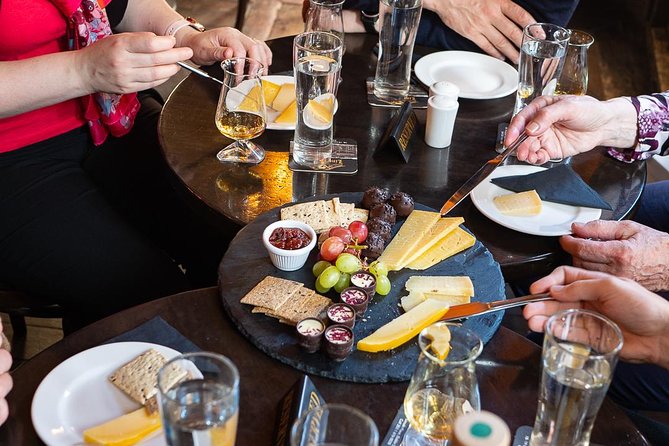 Premium Whiskey and Food Tasting in Dublin - What your guide adds to the experience