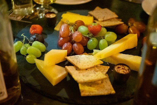 Premium Whiskey and Food Tasting in Dublin - Practical timing and cancellation advice
