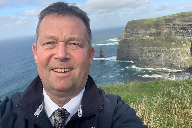 Private Day Trip to the Cliffs of Moher from Dublin - A guide who shapes the day