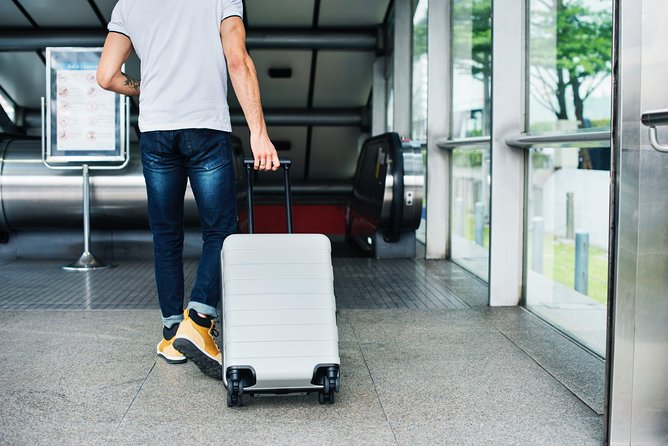 Private Dublin Departure Transfer - Hotel / Accommodation to Airport - The eight-person limit needs careful reading
