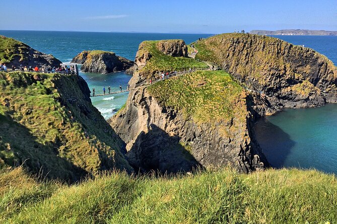 Private Northern Ireland Day Tour from Dublin - Giant’s Causeway: two hours with the famous stones