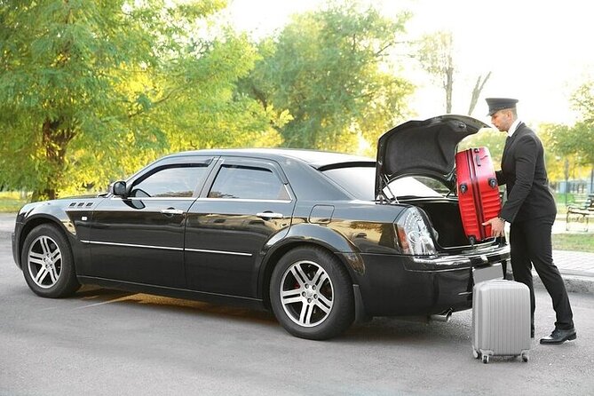 Private One-way Airport Transfer Dublin Airport To Dublin - A direct welcome from Dublin Airport
