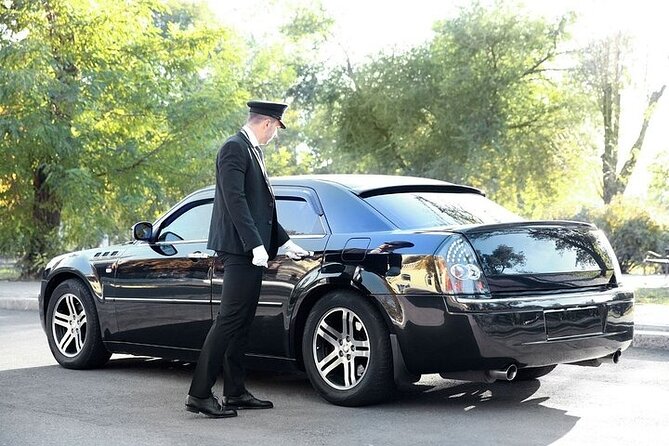 Private One-way Airport Transfer Dublin Airport To Dublin - Finding your driver at Dublin Airport