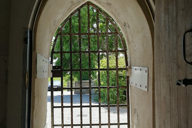 Private visit in an Irish Castle Home - Who will enjoy this visit most
