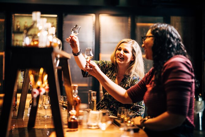 Roe & Co Distillery Experiences - The Old Fashioned lesson is the main attraction