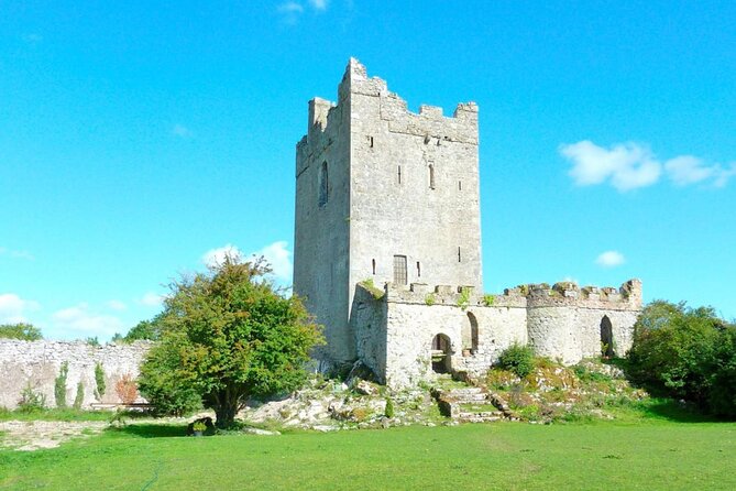 Sean's Bar, Athlone Castle and Clonmacnoise Monastery - Sean’s Bar Finishes the Day on a Human Scale