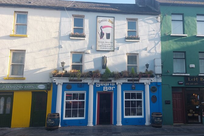 Sean's Bar, Athlone Castle and Clonmacnoise Monastery - What the Seven-Hour Schedule Really Means