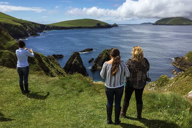 Slea Head Photo & Sightseeing Tour - Dun Chaoin Pier and the Great Blasket connection