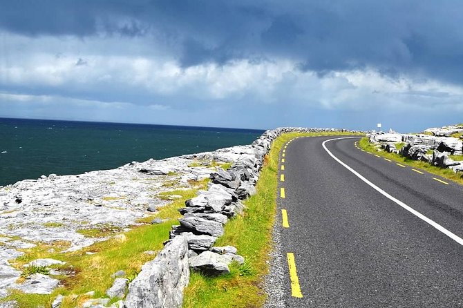 Small Group - Cliffs Cruise, Aran Islands AND Connemara in One Day from Galway - Who will enjoy this day most?