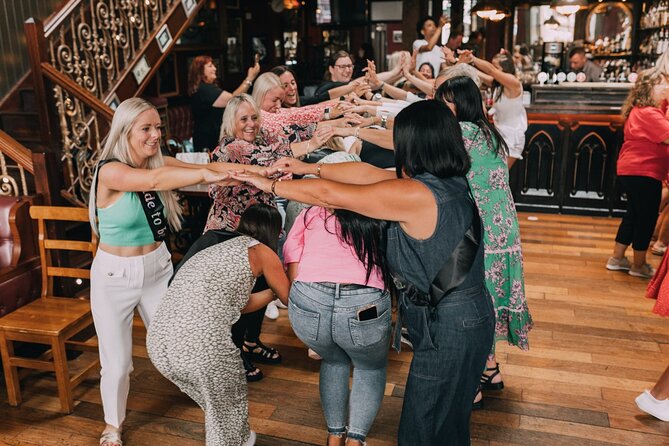 The Irish Dance Party in Dublin - Food, drinks, and the bar setting
