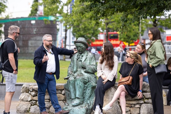 The Welcome to Galway Walking Tour - Oscar Wilde and Eduard Vilde in conversation