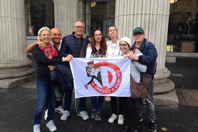 Tour a piedi di Dublino in Italiano - Starting at Trinity College and College Green