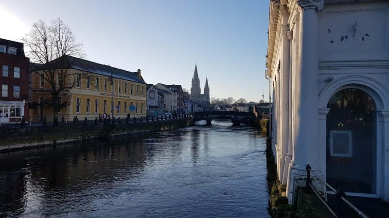 Visite guidée de Cork city en français avec guide - Starting at the Cork Tourist Office