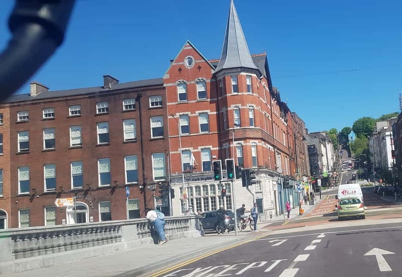 Visite guidée de Cork city en français avec guide - Peter and Paul Church and St Finbarr