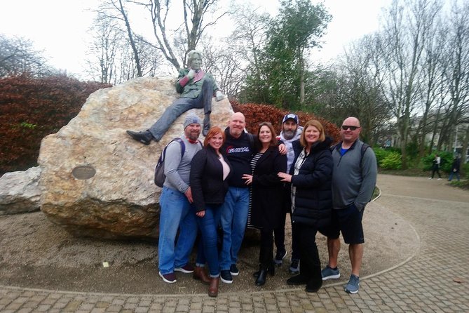 Walking tour in Merrion Square Park with a pint of Guinness Dublin Rogues Tour - Six practical details worth keeping in mind